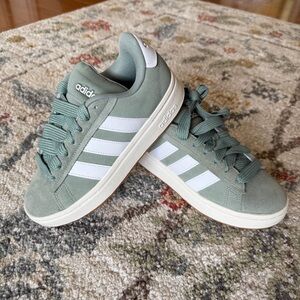 6 NEW Adidas Grand Court Alpha 00s Light sage Green Sneakers